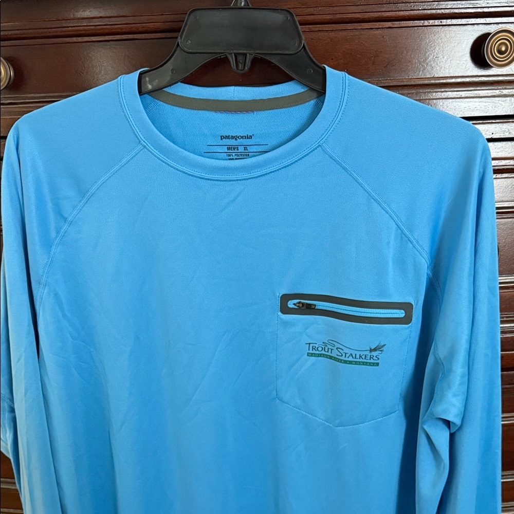 Men's Patagonia Blue Long Sleeve Fly Fishing Shirt -Like New - Picture 6 of 9